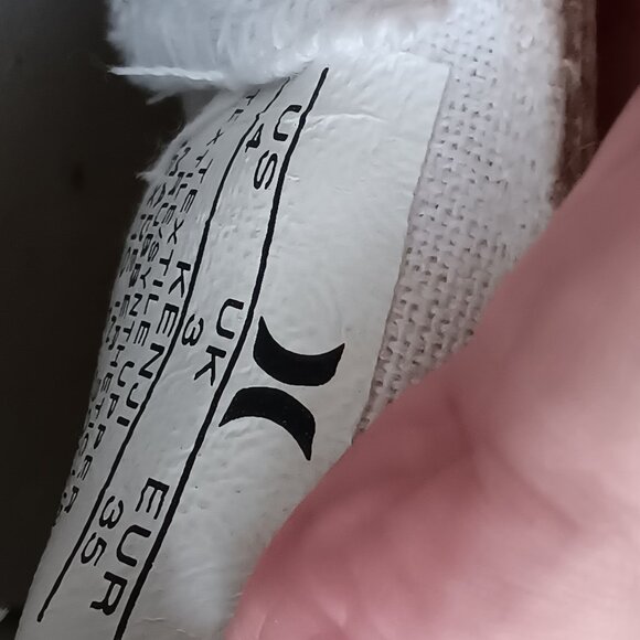 Hurley Men's White Slip-On Shoes Size 4 - Picture 5 of 5